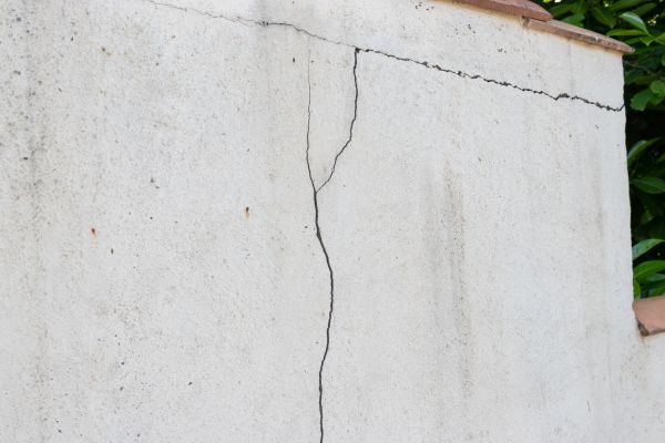 Foundation Crack Patching in Spring Hill